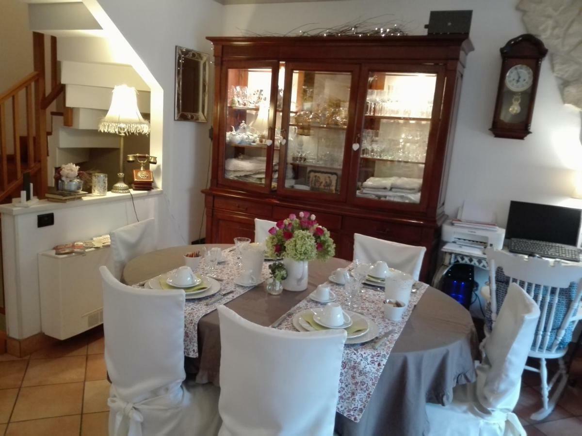 Fiori E Lanterne Bed and Breakfast Roma Exterior foto
